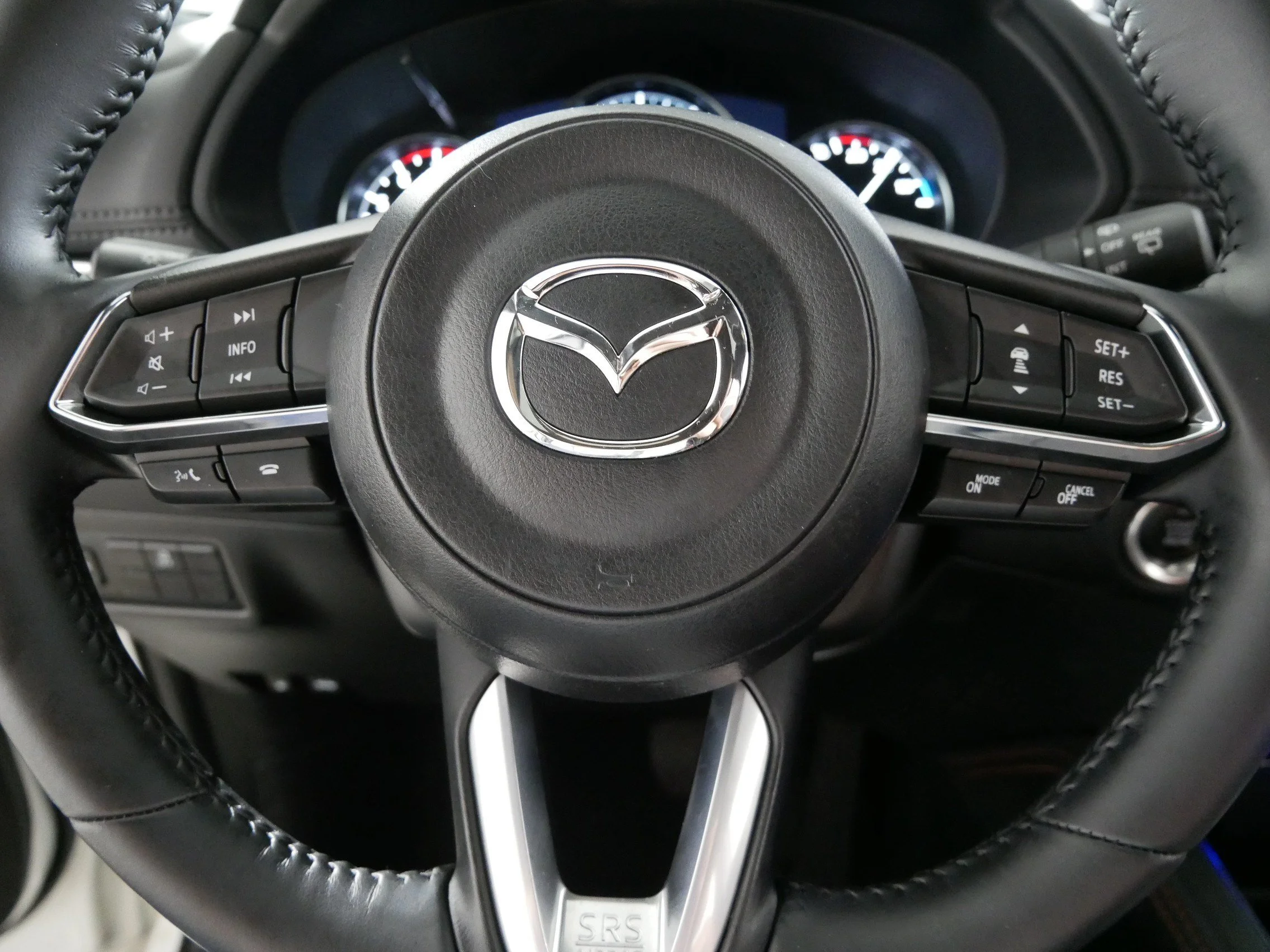 Used 2024 Rhodium White Metallic Mazda 2.5 Carbon Turbo image 25