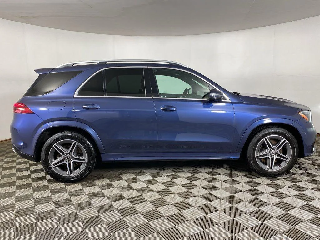 Used 2024 Twilight Blue Metallic Mercedes-Benz GLE 350 image 8