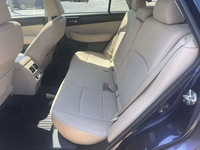 Used 2018 Blue Subaru 2.5i image 9