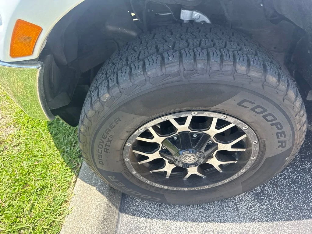 Used 2019 White Ford XLT image 15
