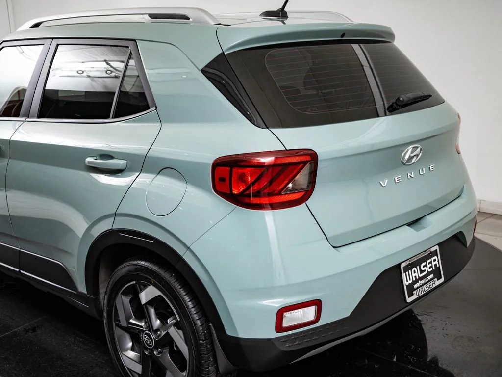 Used 2025 Mirage Green Hyundai SEL image 18