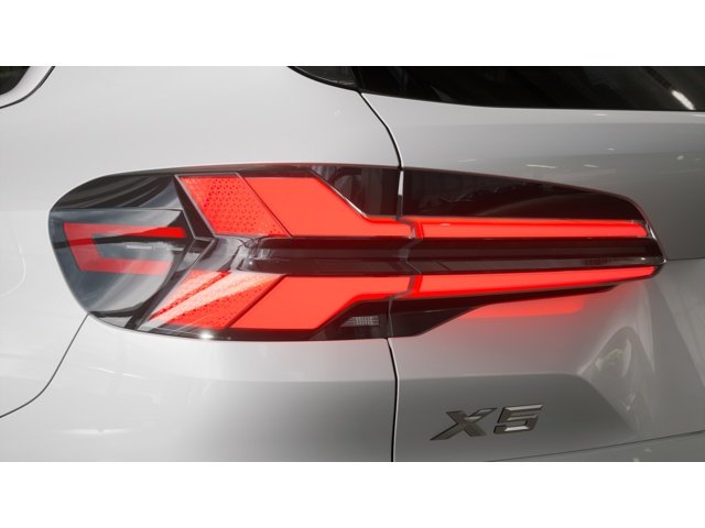 New 2026 Mineral White Metallic BMW xDrive50e image 8