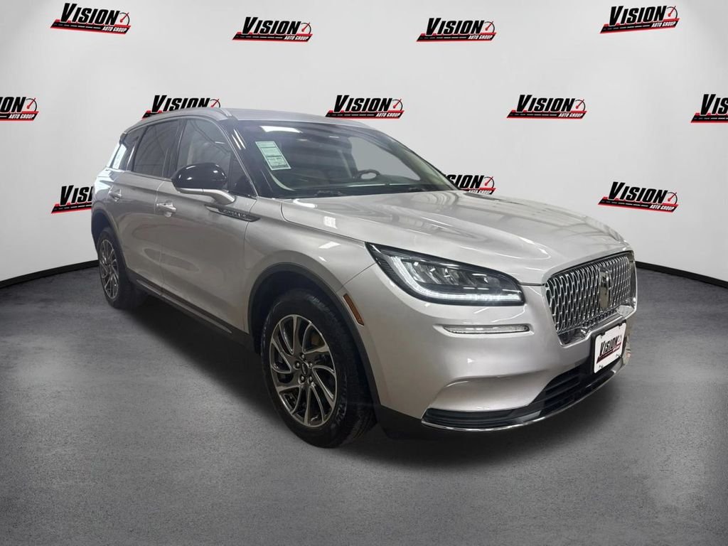Used 2020 Silver Lincoln Standard image 3