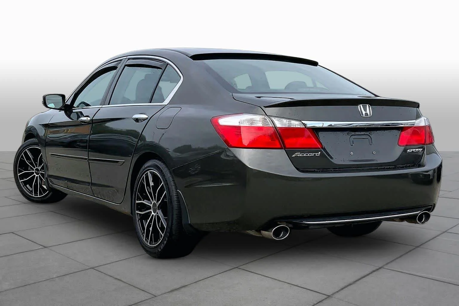 Used 2014 Hematite Metallic Honda Sport image 12