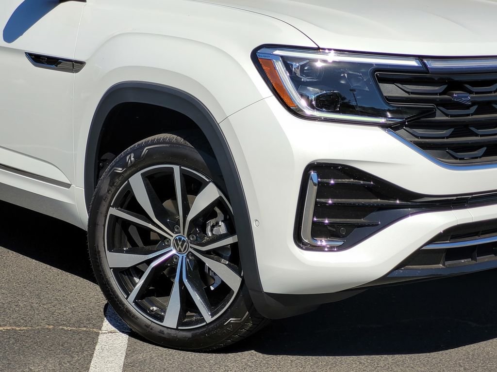 2025 Volkswagen Atlas SEL Premium R-Line - Photo 3