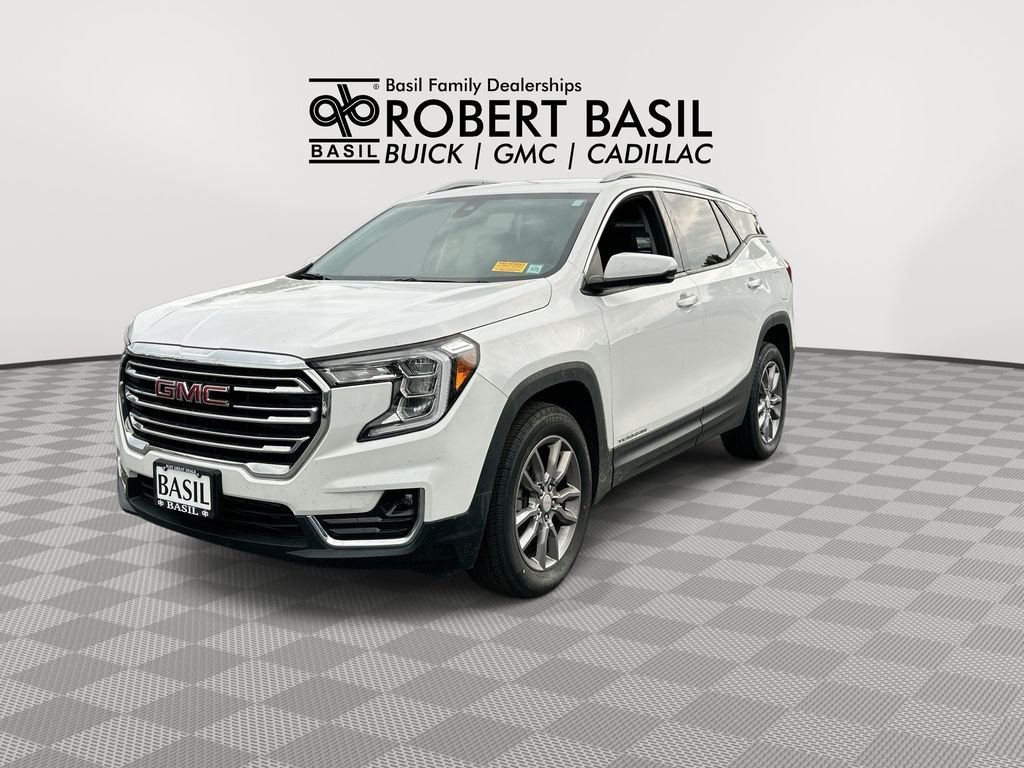 Used 2024 White GMC SLT image 4
