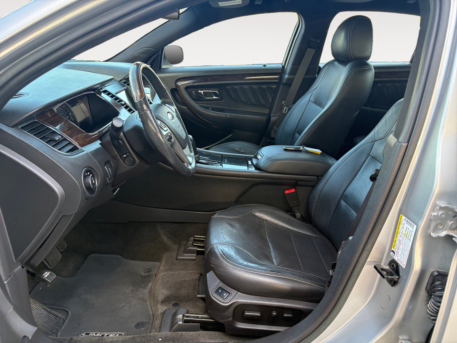 Used 2018 Ingot Silver Ford Limited image 20