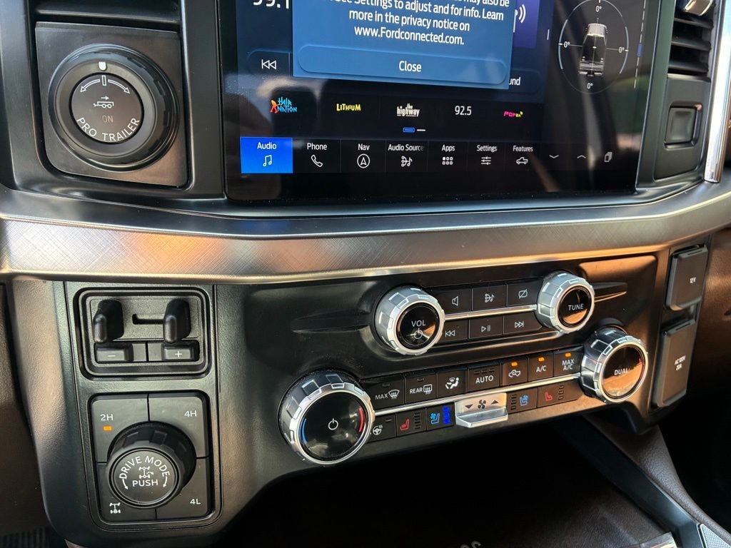 Used 2024  Ford King Ranch image 28