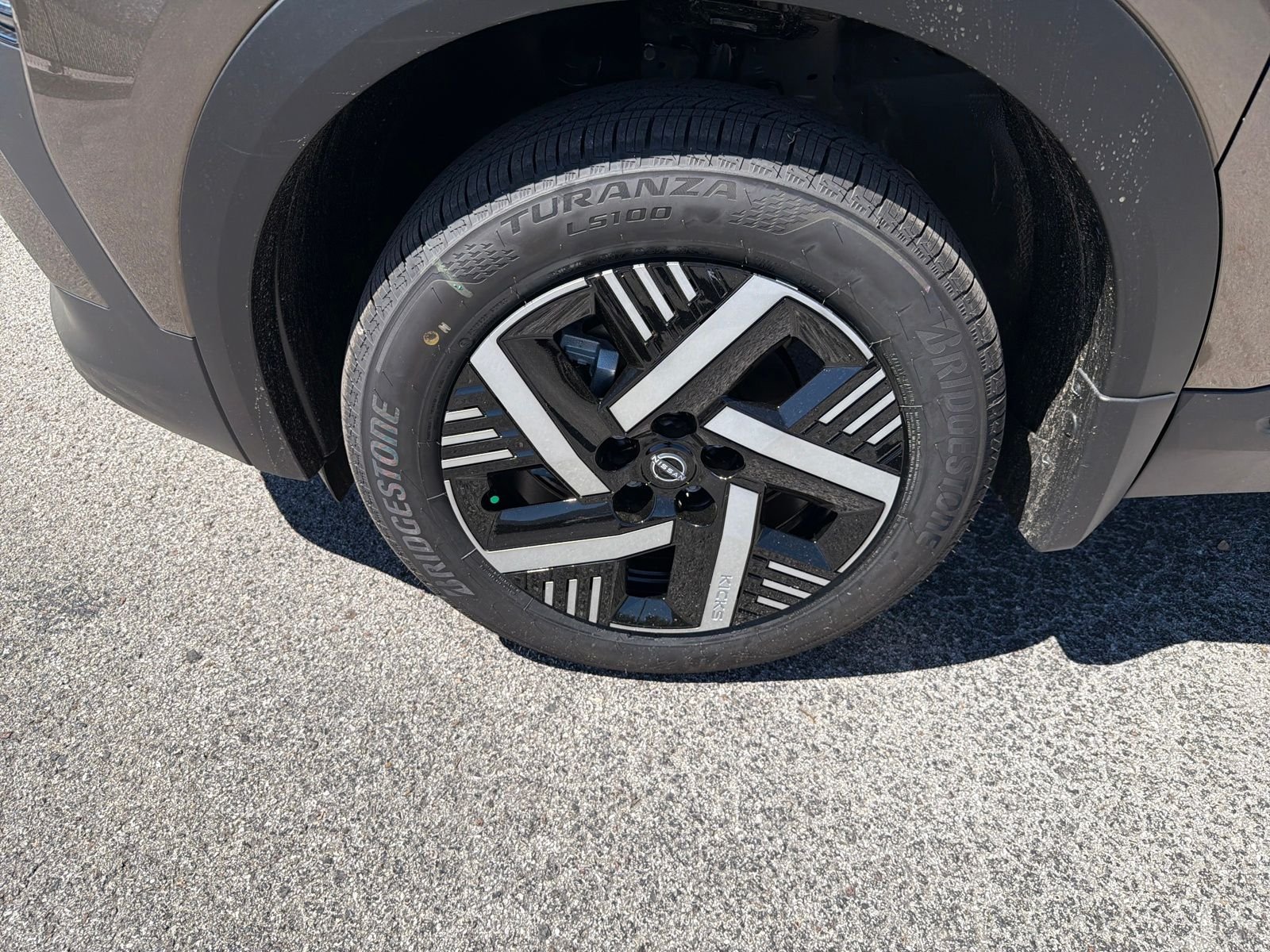 New 2026 Nissan Kicks SV 4D Sport Utility