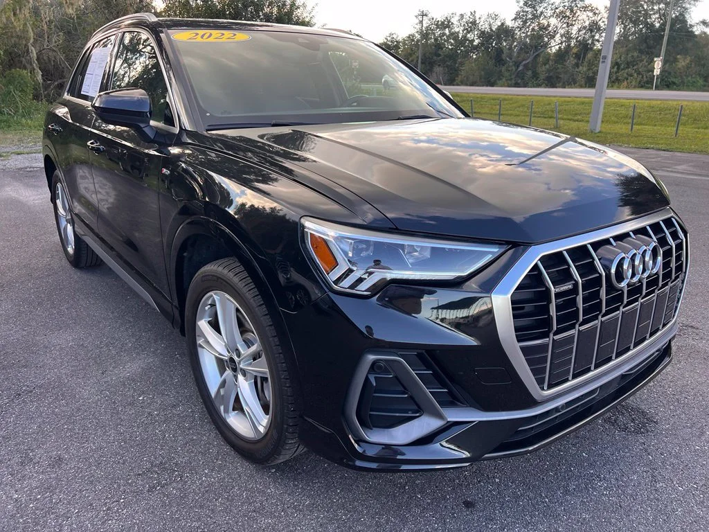 2022 Audi Q3