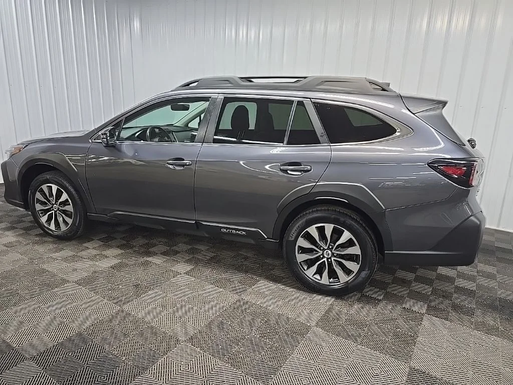 Used 2023 Gray Metallic Subaru Limited XT image 4