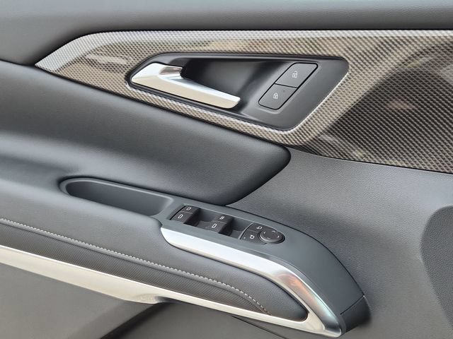 2027 Chevrolet Traverse Z71 - Photo 15