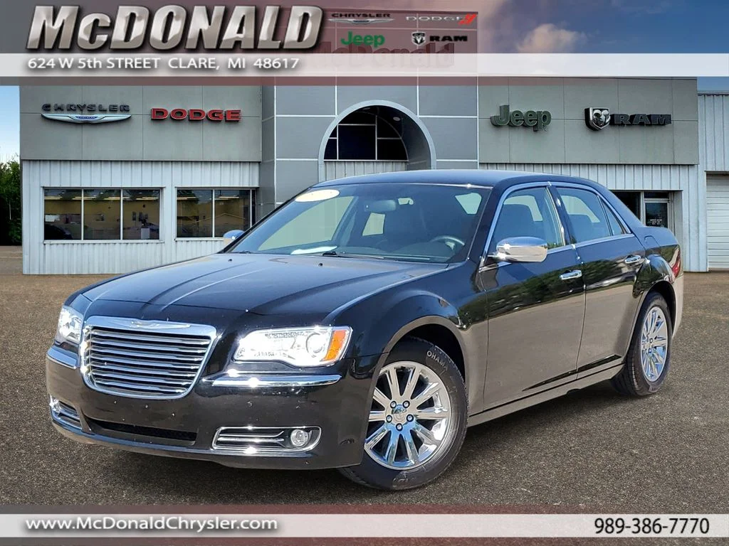 2012 Chrysler 300 Limited's photo