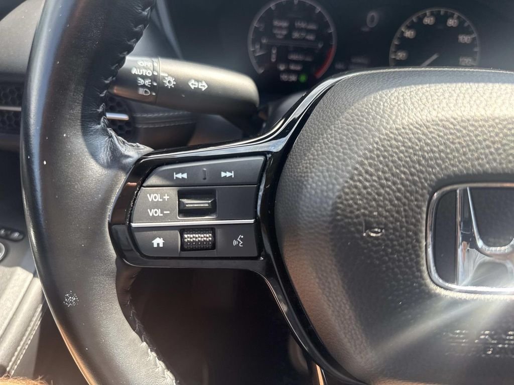 Used 2025 Red Honda EX-L image 28