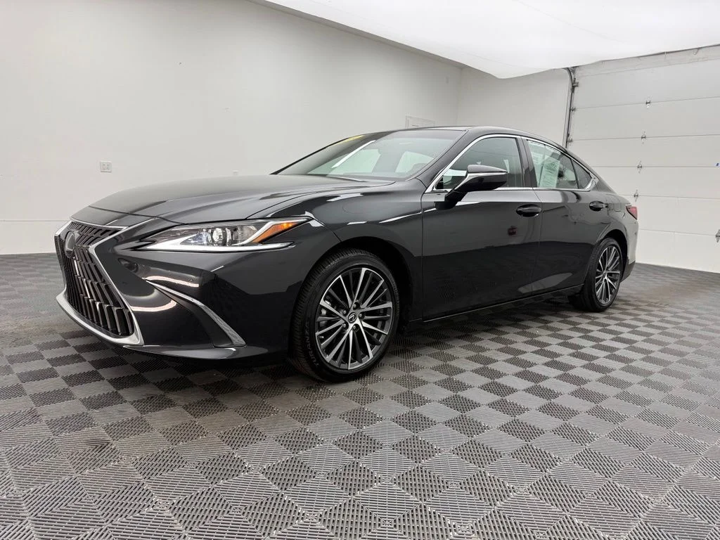 Used 2025 Black Lexus 350 image 14