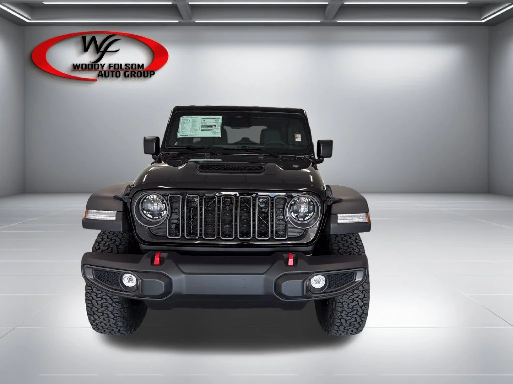 New 2027 Black Clear-Coat Paint Jeep Rubicon image 2