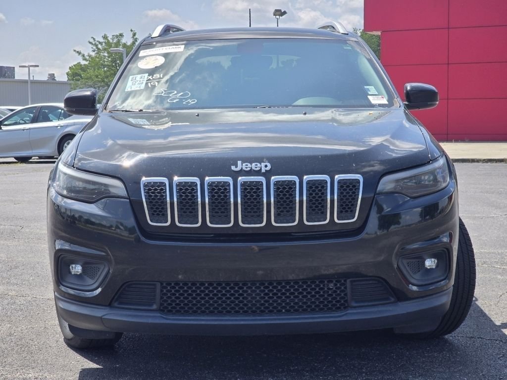 Used 2019 Black Jeep Latitude Plus image 8