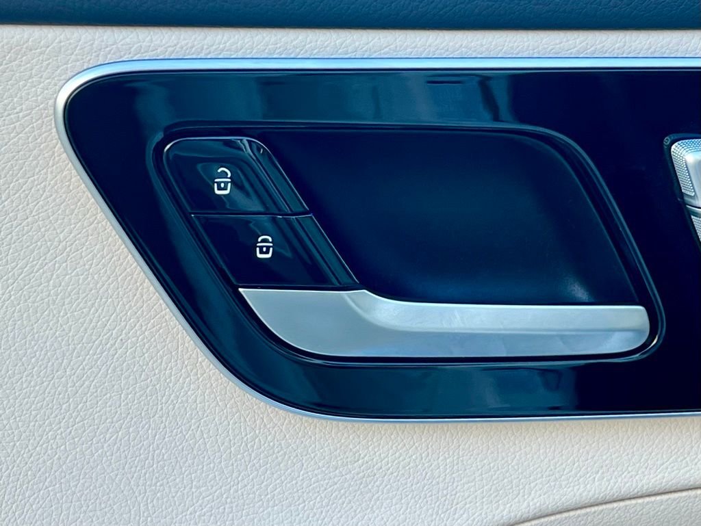 2024 Mercedes-Benz C-Class Sedan C 300 - Photo 27