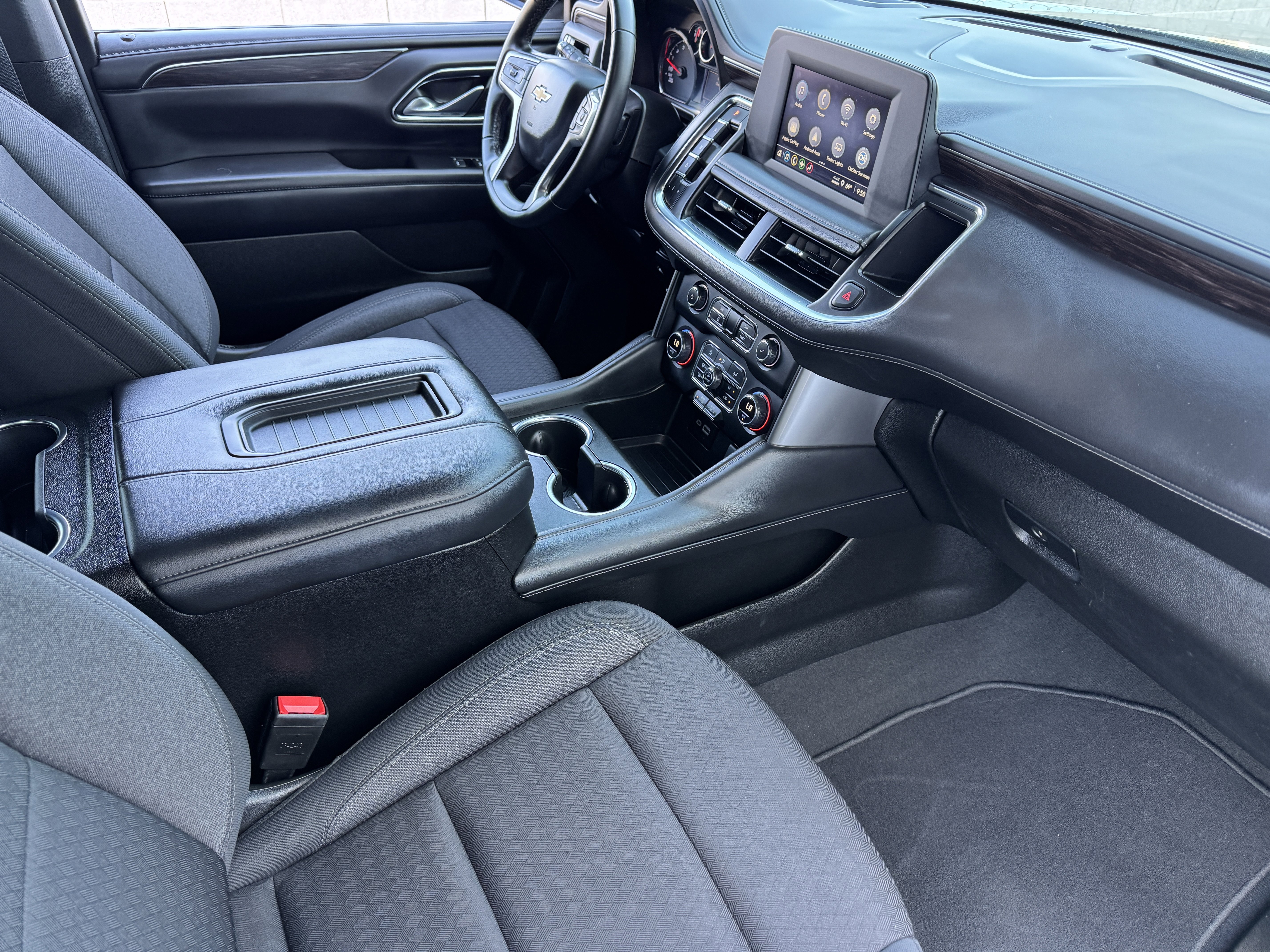 2024 Chevrolet Suburban LS - Photo 22