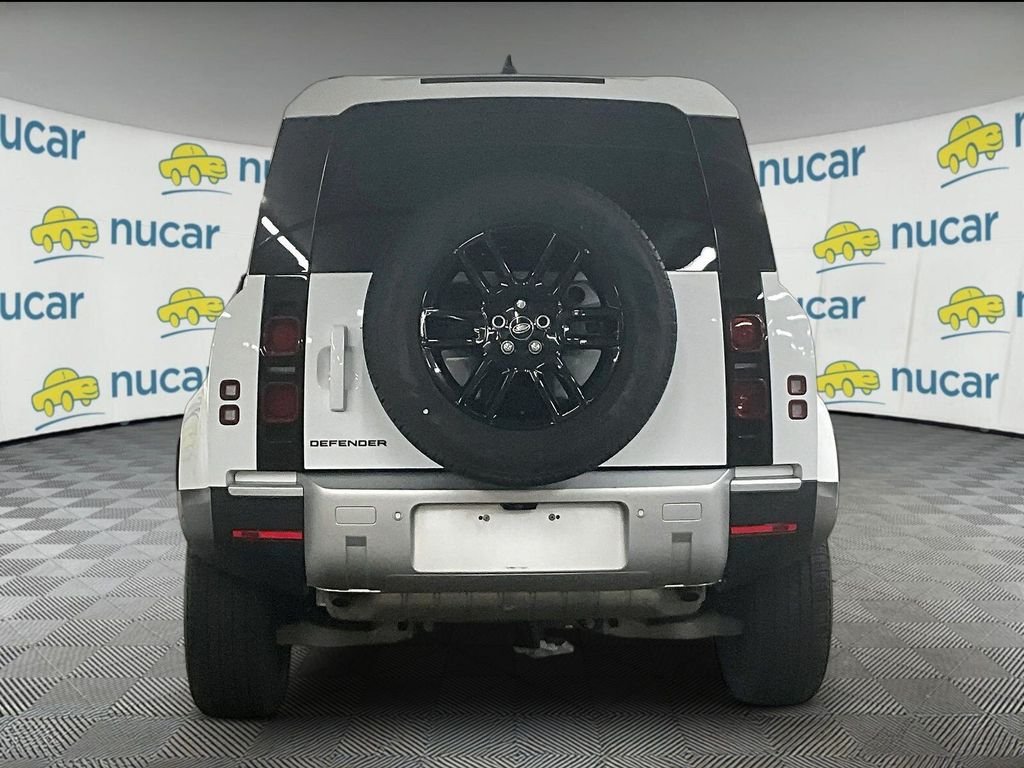 Used 2025 Black Land Rover S image 5