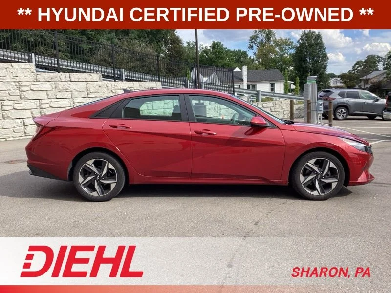 Used 2023 Red Hyundai SEL image 8