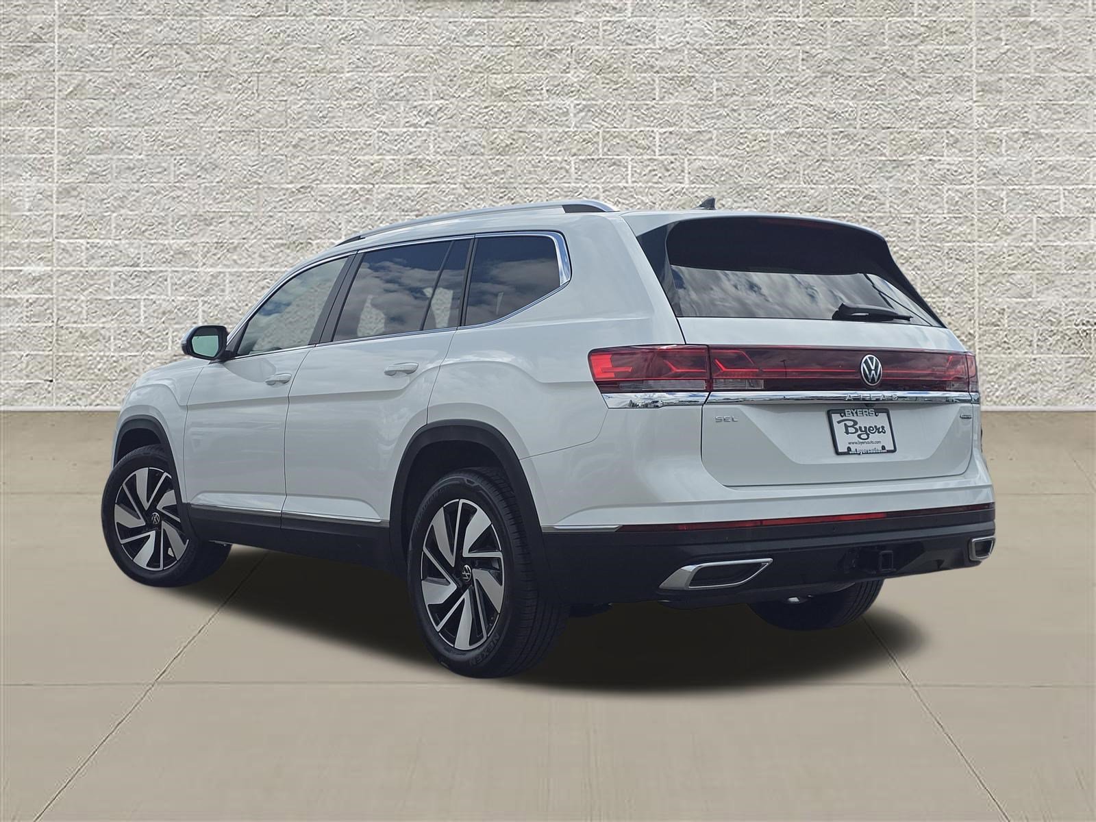 New 2026 Opal White Pearl Volkswagen 2.0T SEL image 5