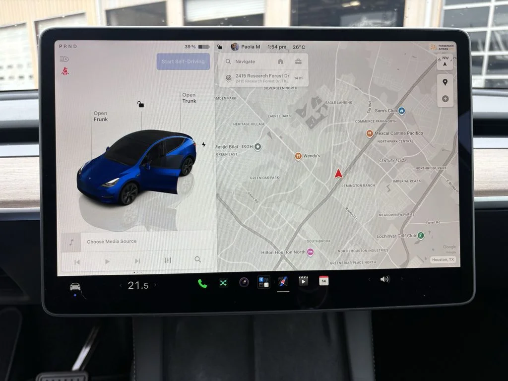 Used 2024  Tesla Long Range image 18