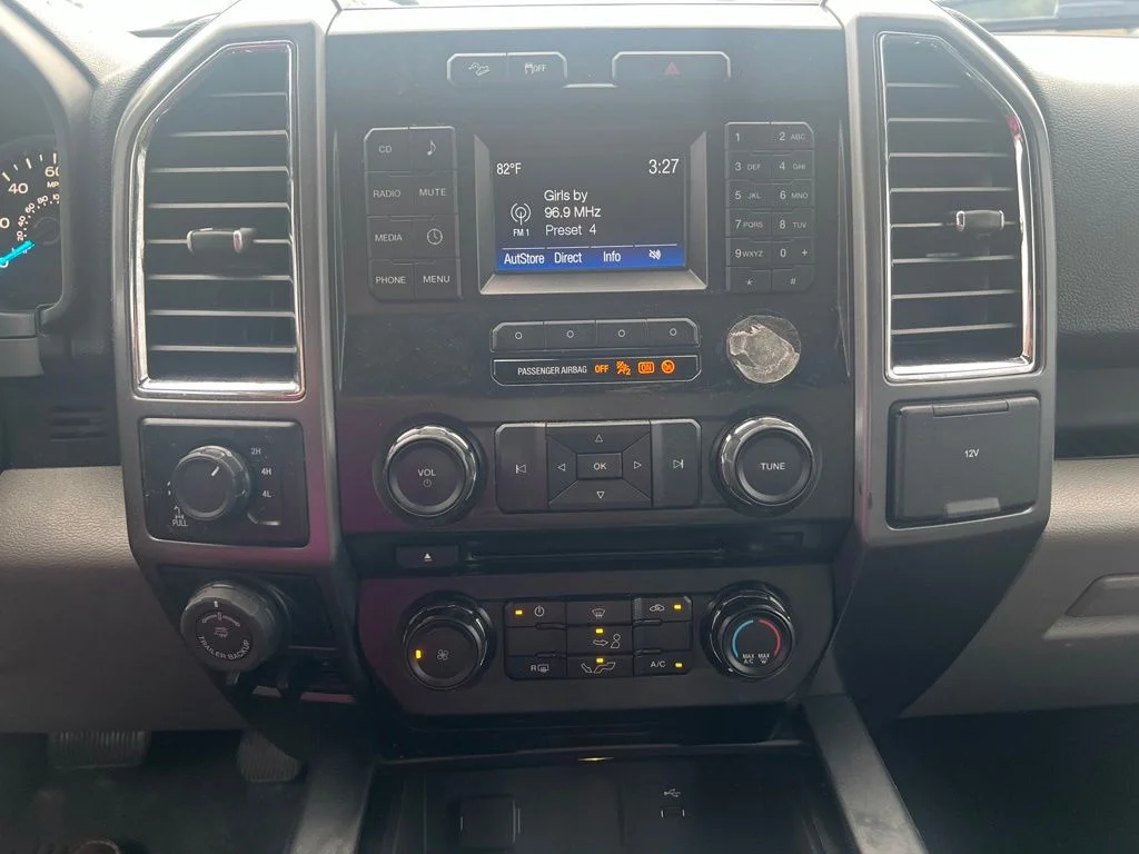 Used 2016 Oxford White Ford XLT image 15