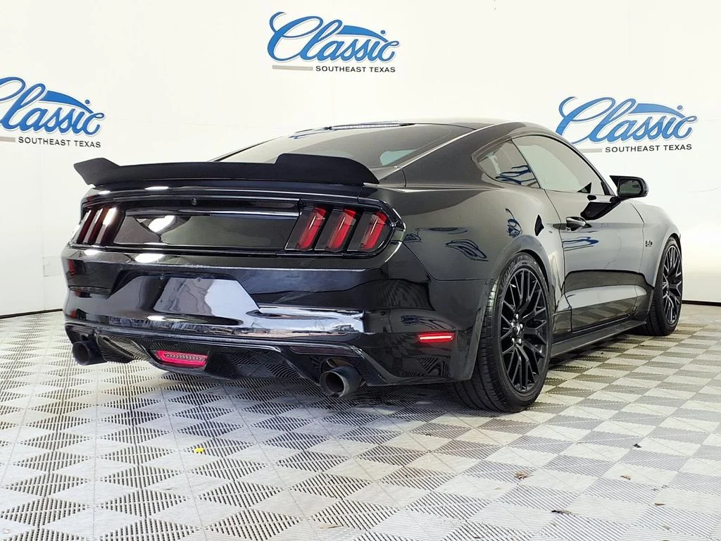 Used 2016 Black Ford GT image 6