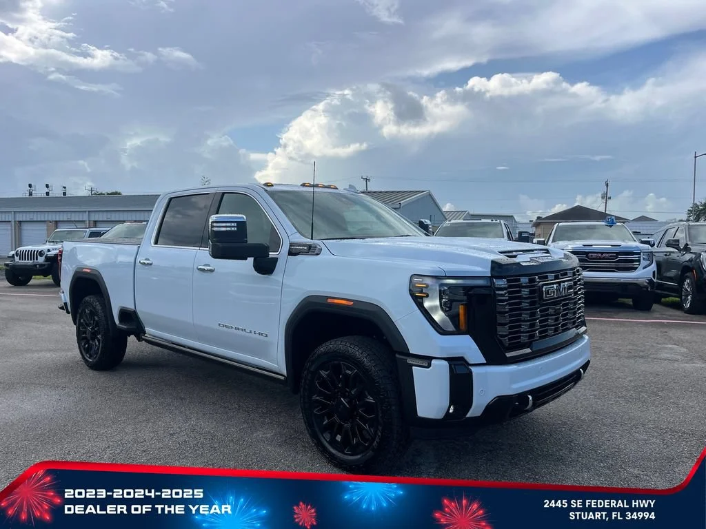 New 2026 Glacier White Tricoat GMC Denali Ultimate image 2