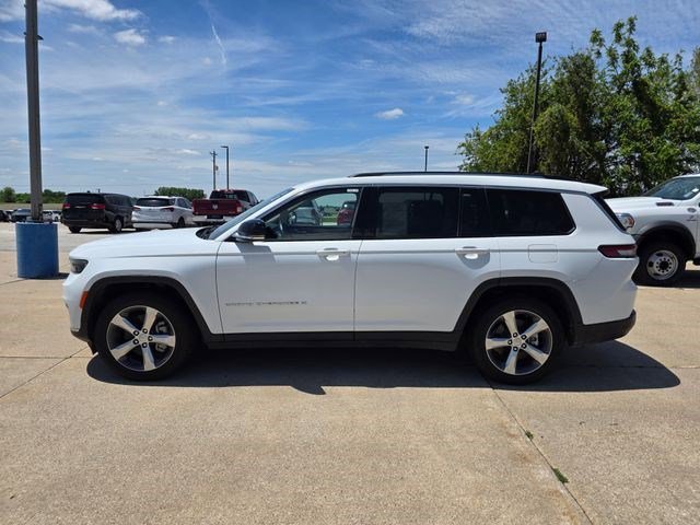 Used 2021 Bright White Clearcoat Jeep Limited image 4