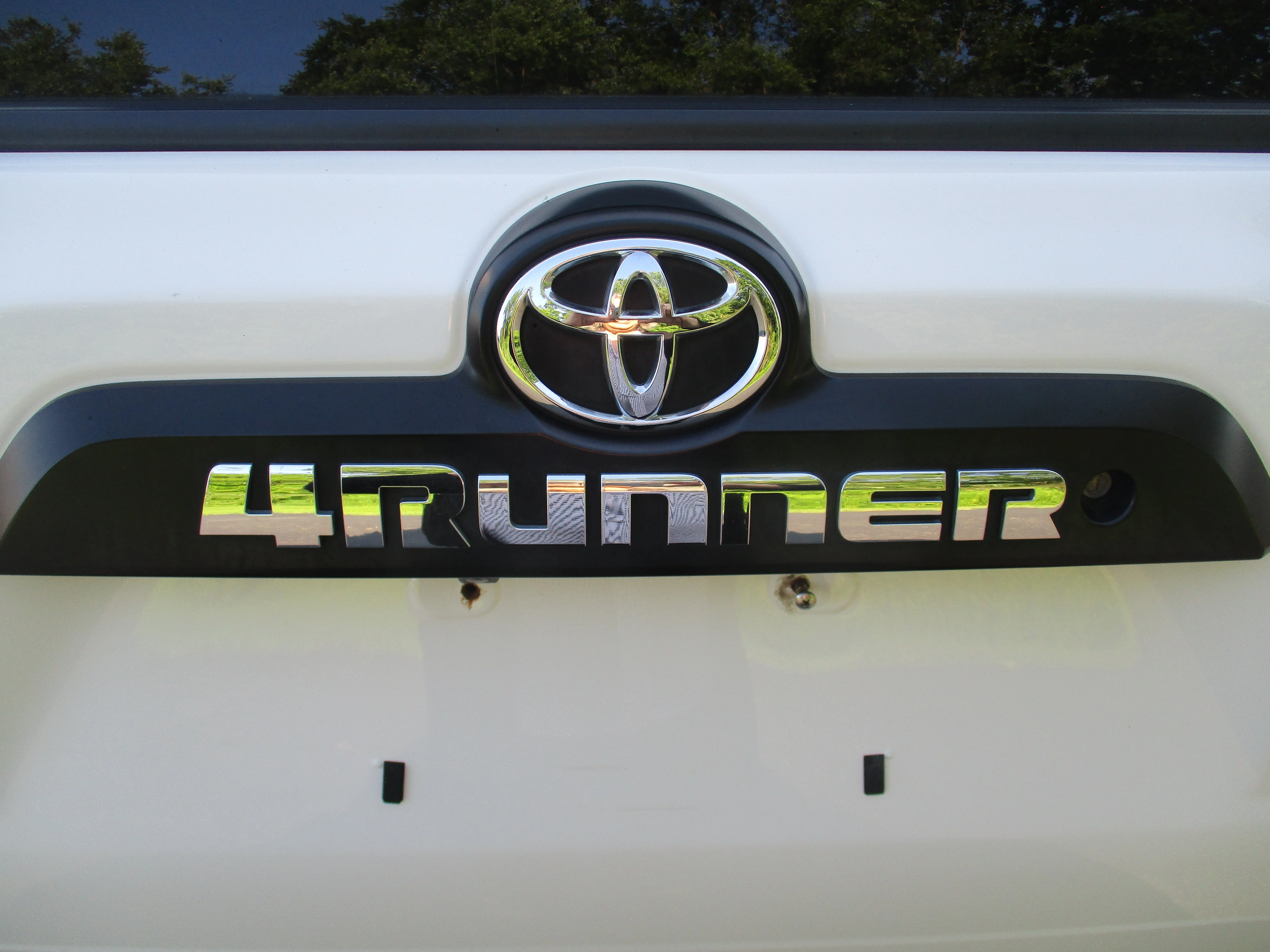 Used 2017 SUPER WHITE Toyota  image 59