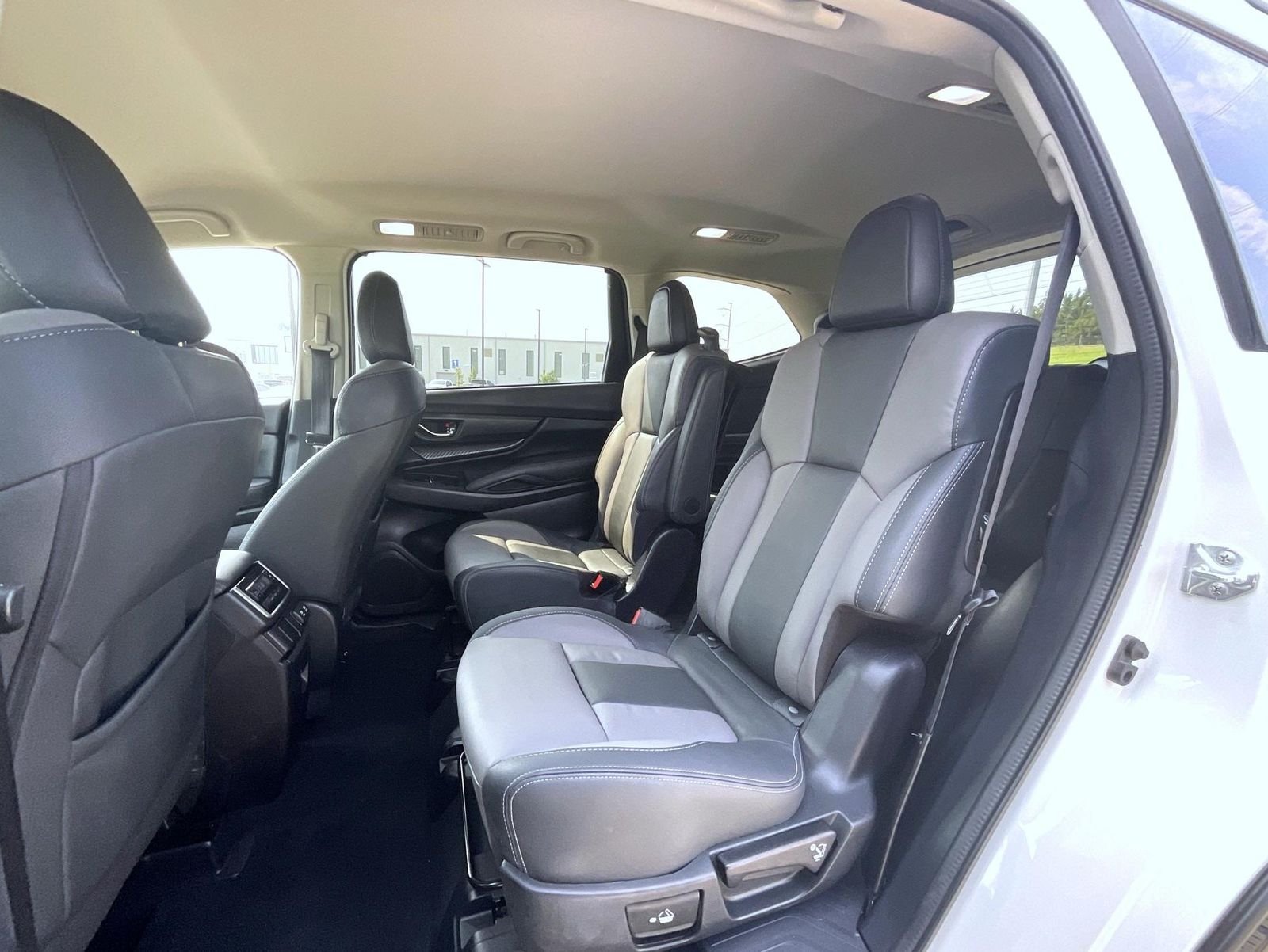 Used 2022 White Subaru Onyx Edition image 19