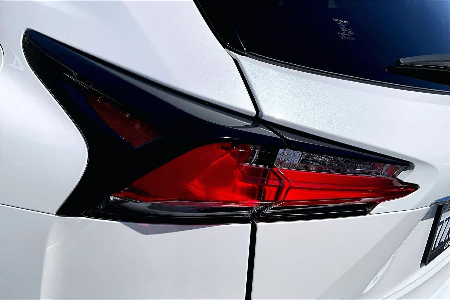 Used 2017 Eminent White Lexus  image 27
