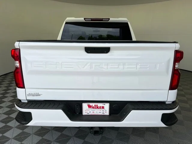 Used 2021 White Chevrolet RST image 6