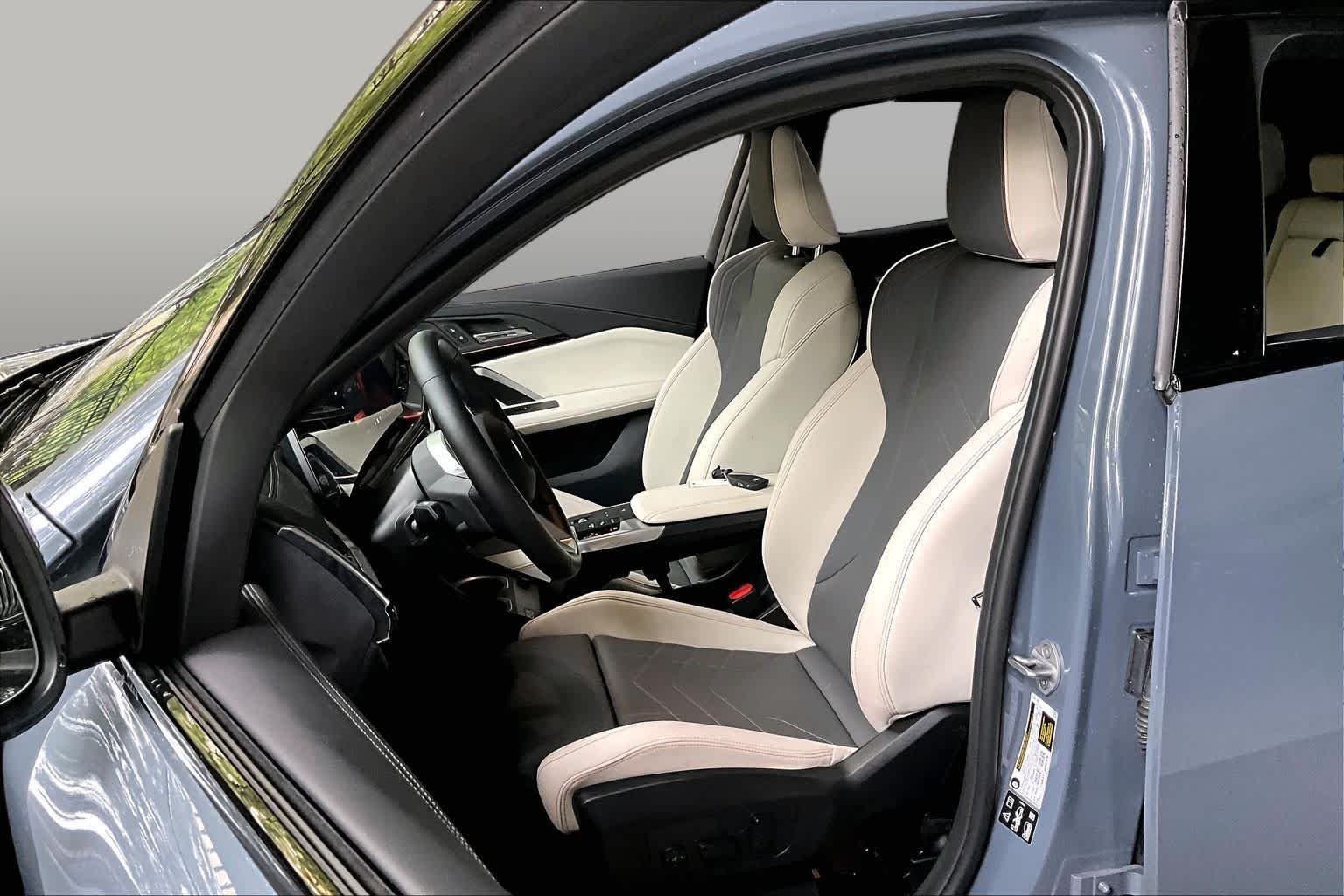 Used 2025 Storm Bay Metallic BMW xDrive28i image 7