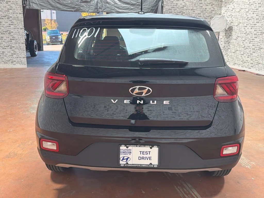New 2026 Onyx Black Hyundai SE image 6