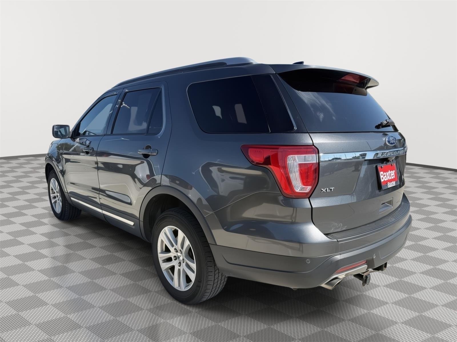 Used 2018 Magnetic Ford XLT image 7