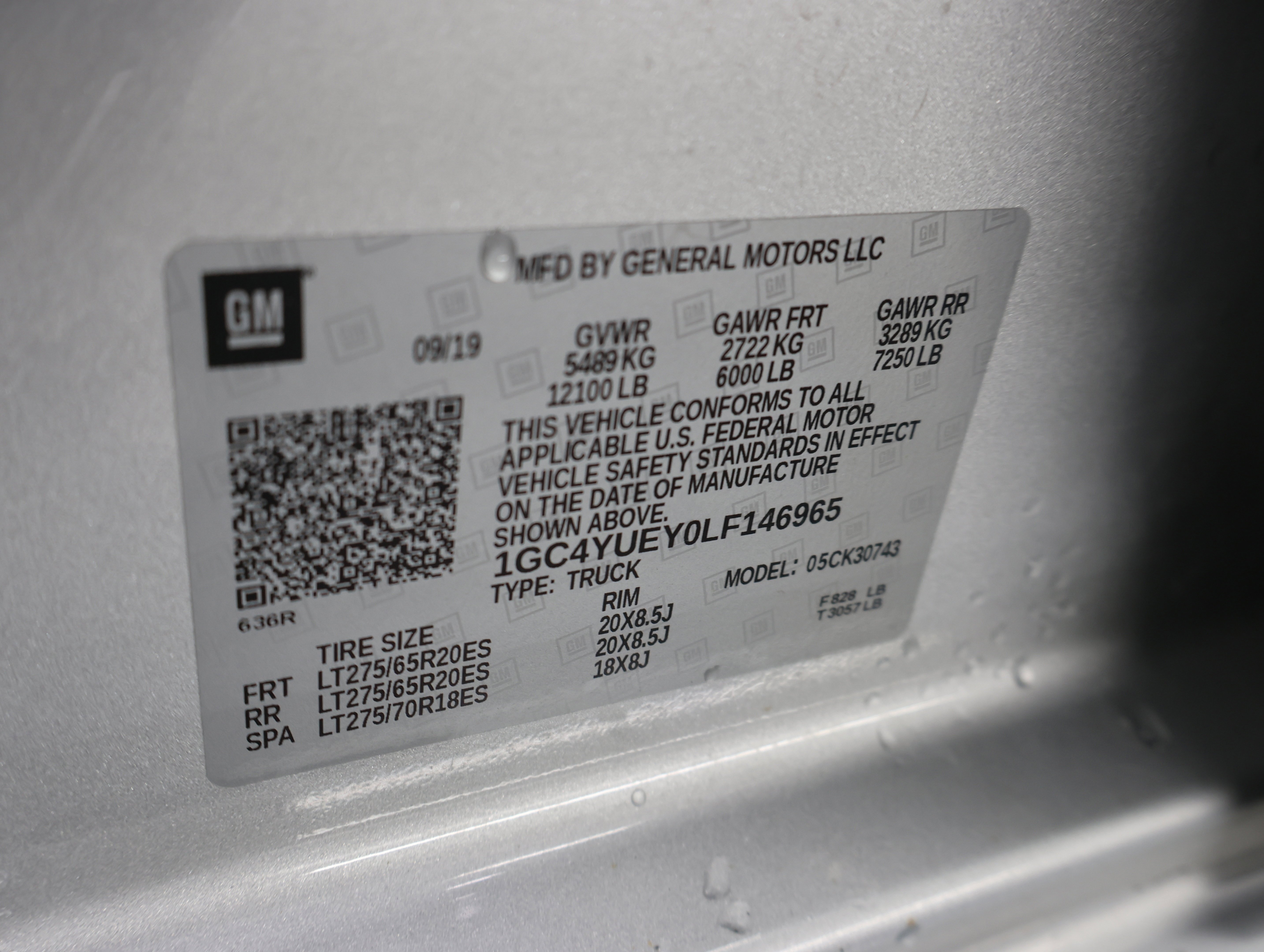 Used 2020 Silver Ice Metallic Chevrolet LTZ: CREW-SHORT-LTZ-Z71-DIESEL-4WD-NAV-HEAT/COOL SEATS-1 OWNER image 66