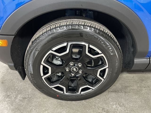 Used 2025 Velocity Blue Metallic Ford Outer Banks image 22