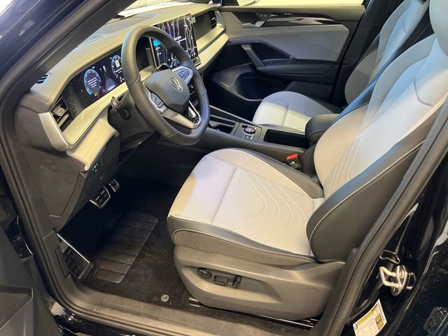 New 2026 Black Volkswagen 2.0T SE R-Line Black image 7