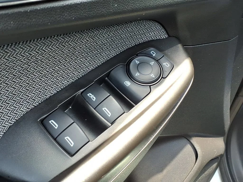 Used 2023 Sterling Gray Metallic Chevrolet LT image 19