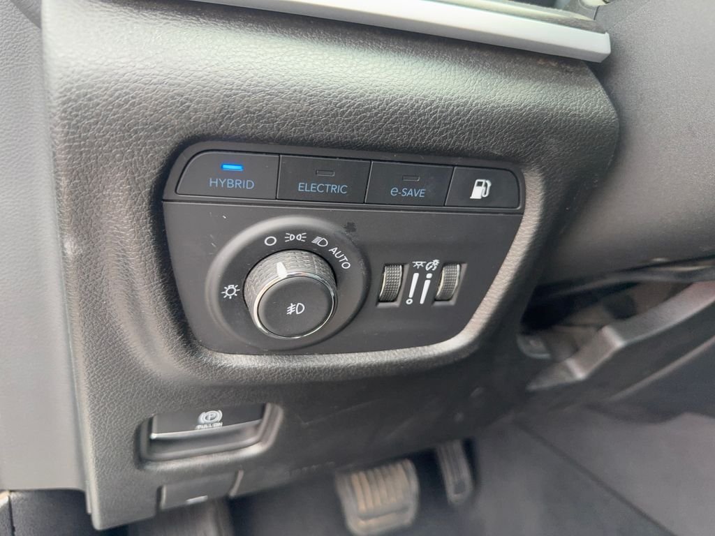 Used 2024 White Jeep 4xe image 15