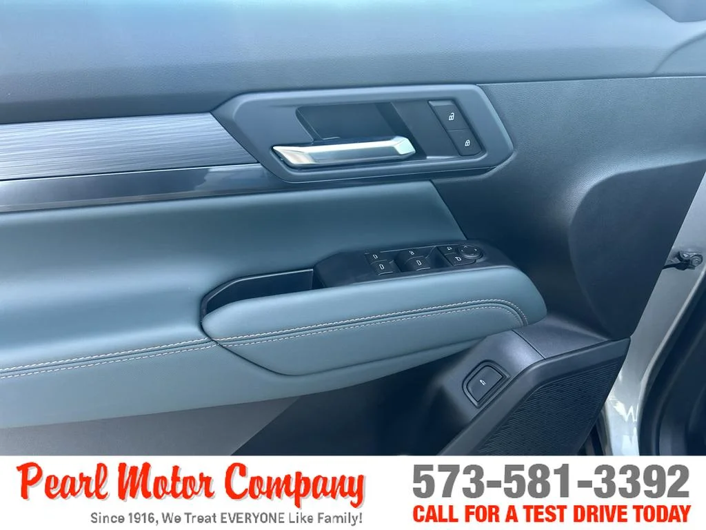 2026 GMC Terrain AT4 - Photo 9