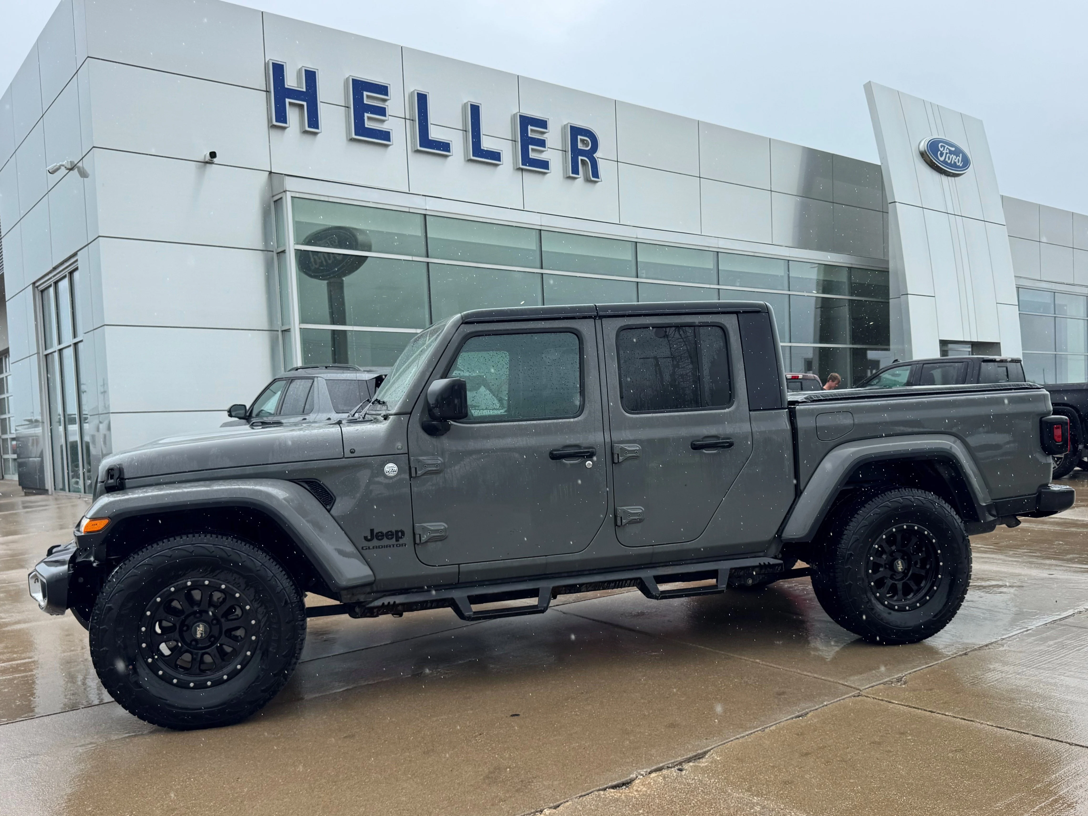 Used 2021 Sting-Gray Clearcoat Jeep Sport image 3