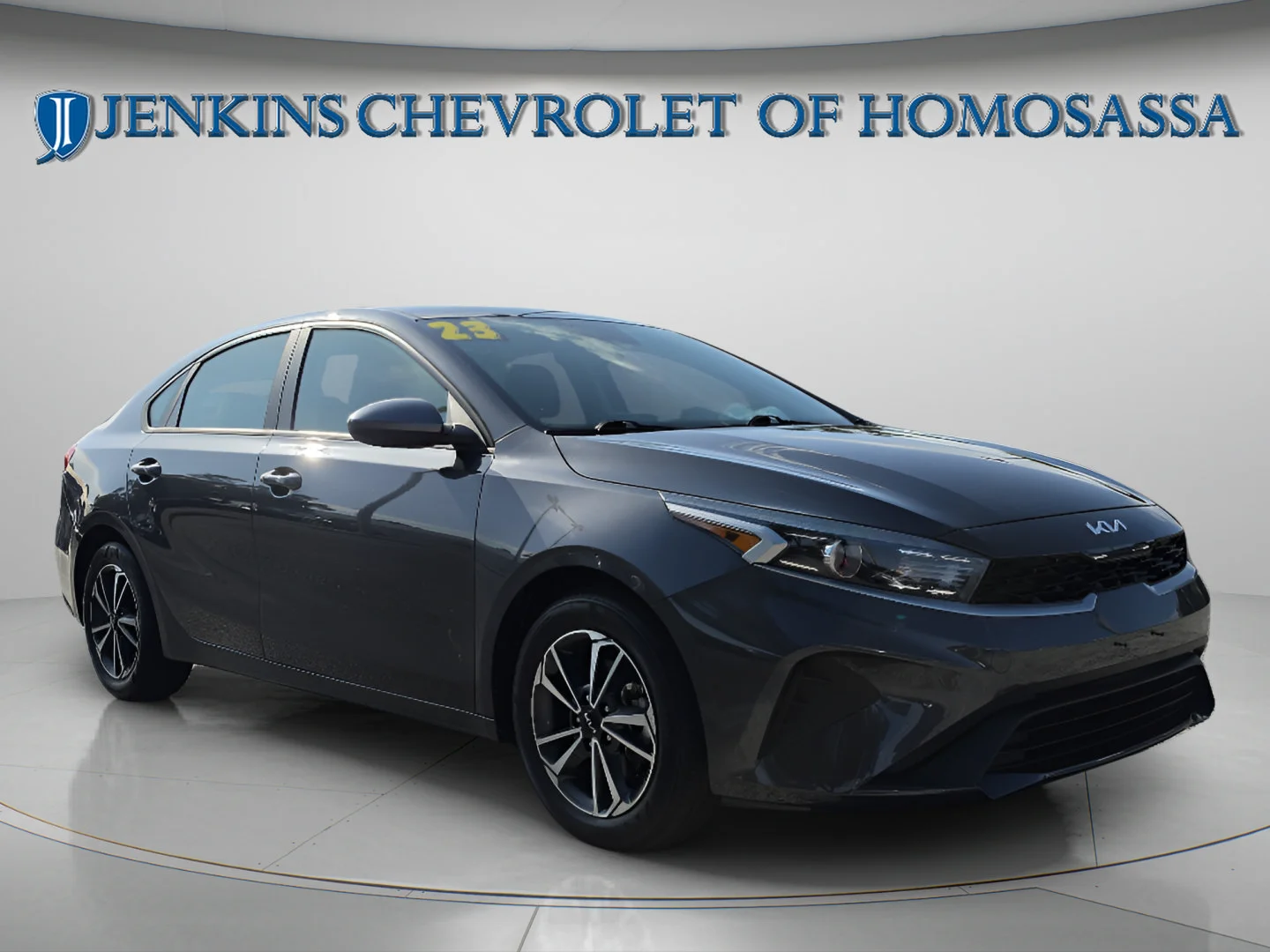 Used 2023 Gravity Gray Kia LXS image 1