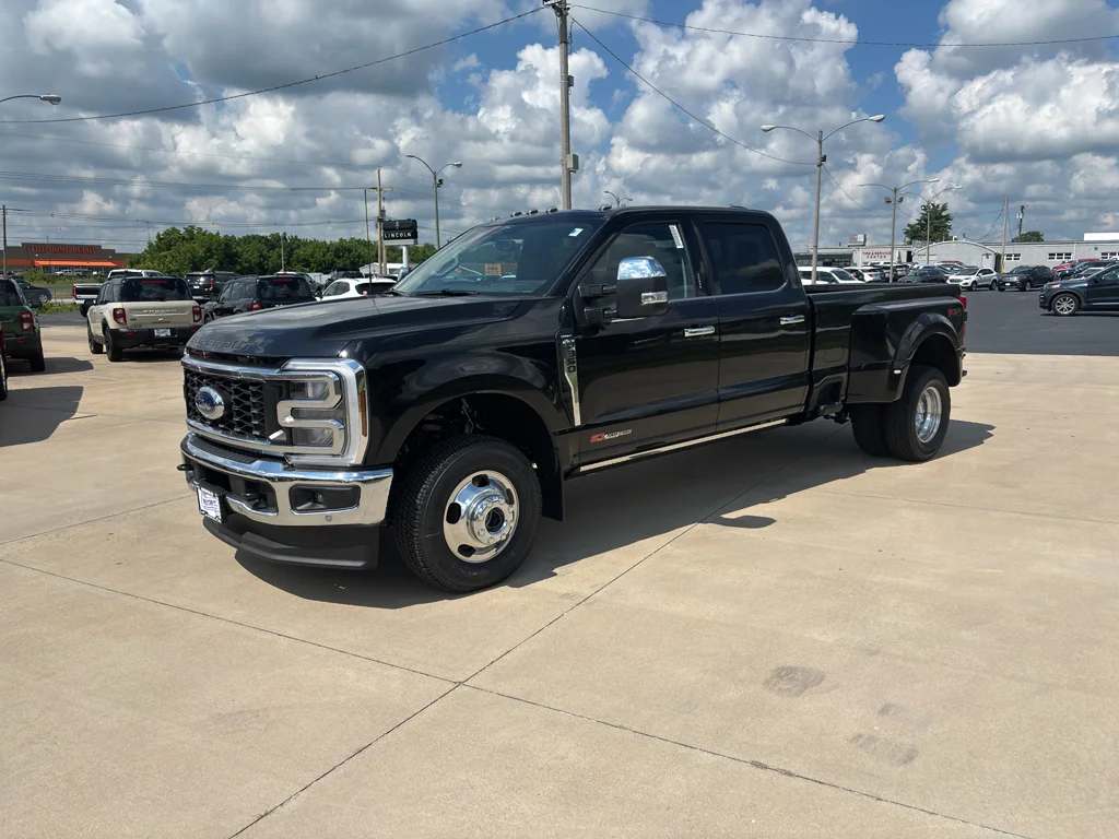 New 2026 Agate Black Metallic Ford F-350® Lariat® image 9