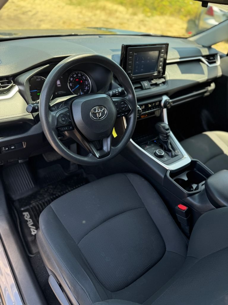 Used 2020 Magnetic Gray Metallic Toyota LE image 29