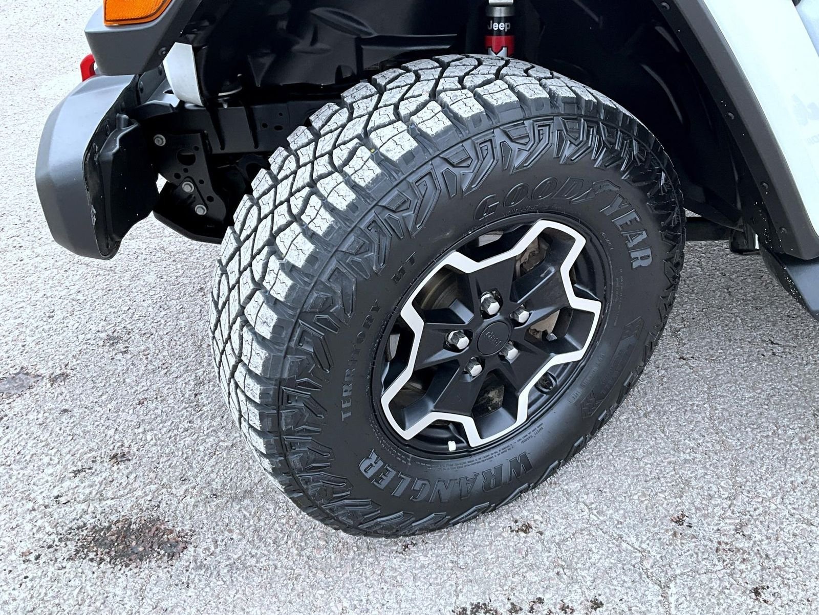 Used 2021 White Jeep Rubicon image 24