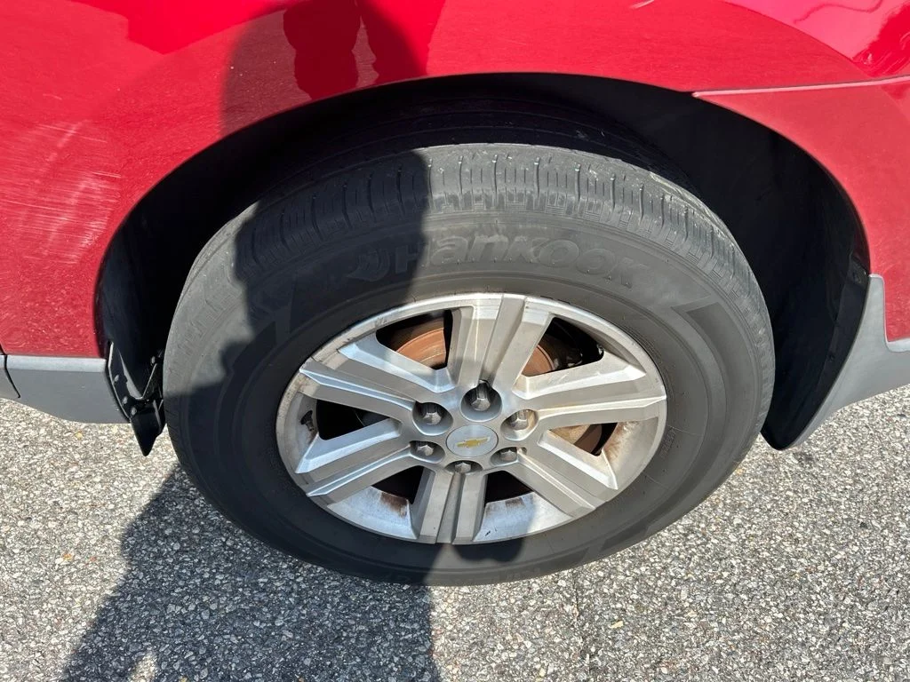 Used 2014 Red Chevrolet LT image 12